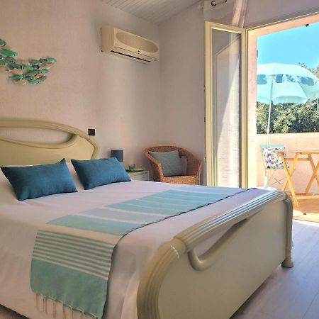 Bed and Breakfast Les jardins de la Laiterie à Boulouris-sur-Mer Extérieur photo